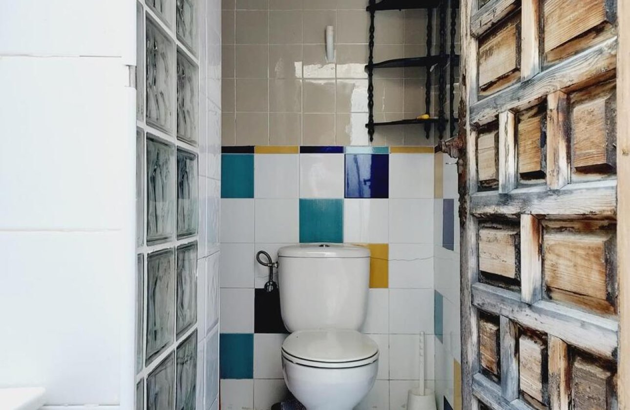 Herverkoop - Villa -
Orihuela Costa - Punta Prima