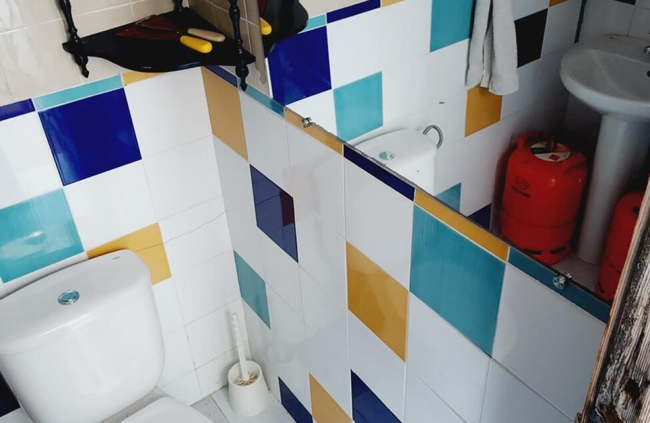 Herverkoop - Villa -
Orihuela Costa - Punta Prima