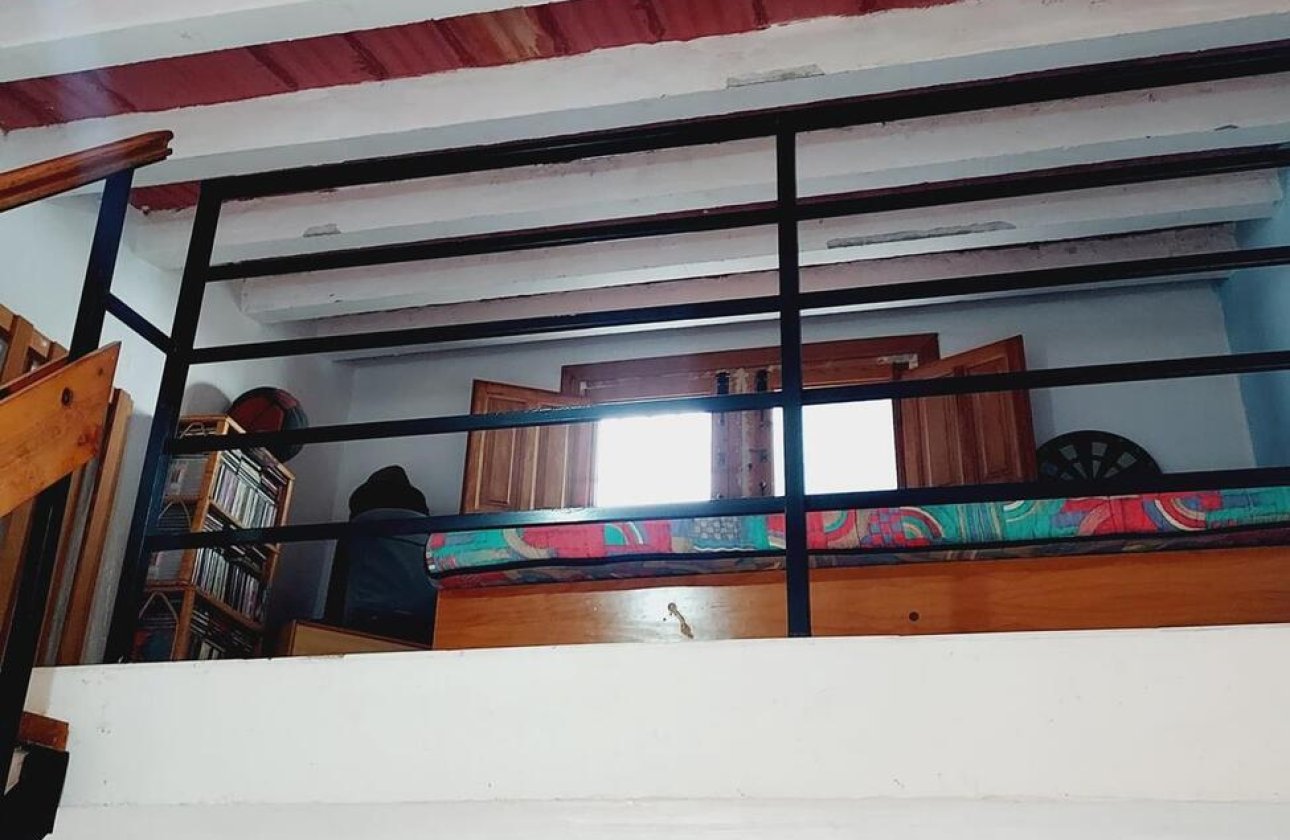 Herverkoop - Villa -
Orihuela Costa - Punta Prima