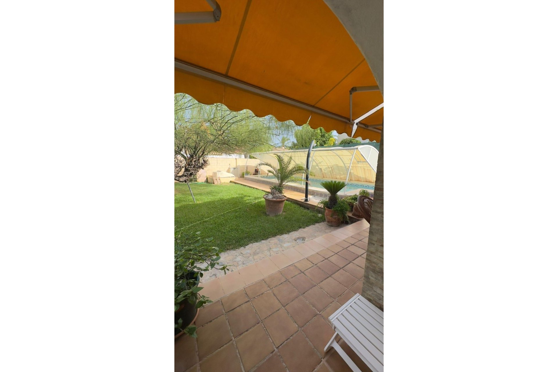 Herverkoop - Villa -
Orihuela Costa - Punta Prima