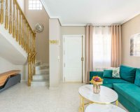 Herverkoop - Villa -
Orihuela Costa - Punta Prima