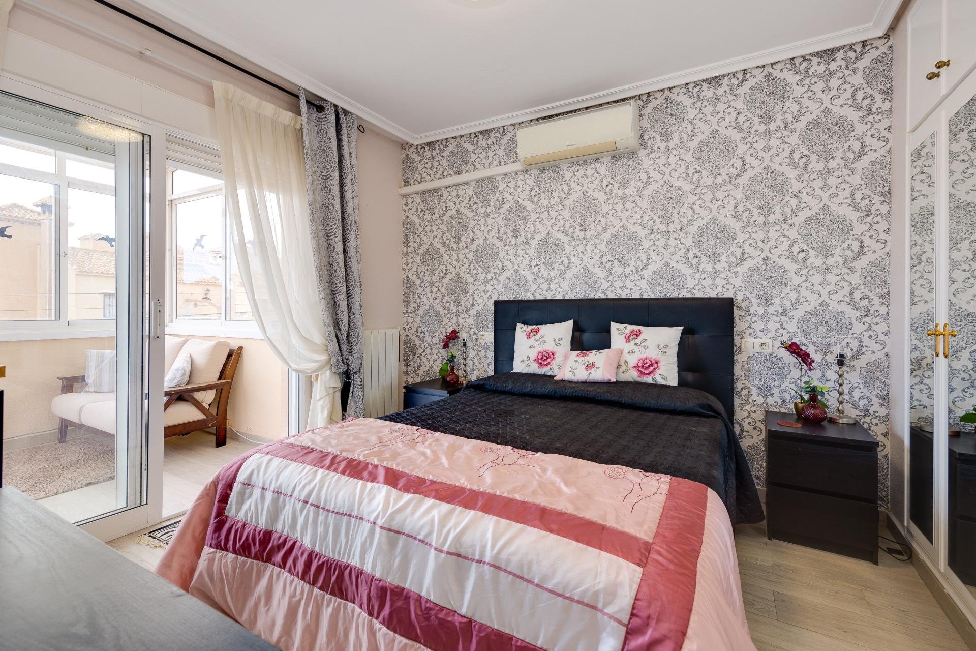 Herverkoop - Villa -
Orihuela Costa - Villamartín-las Filipinas