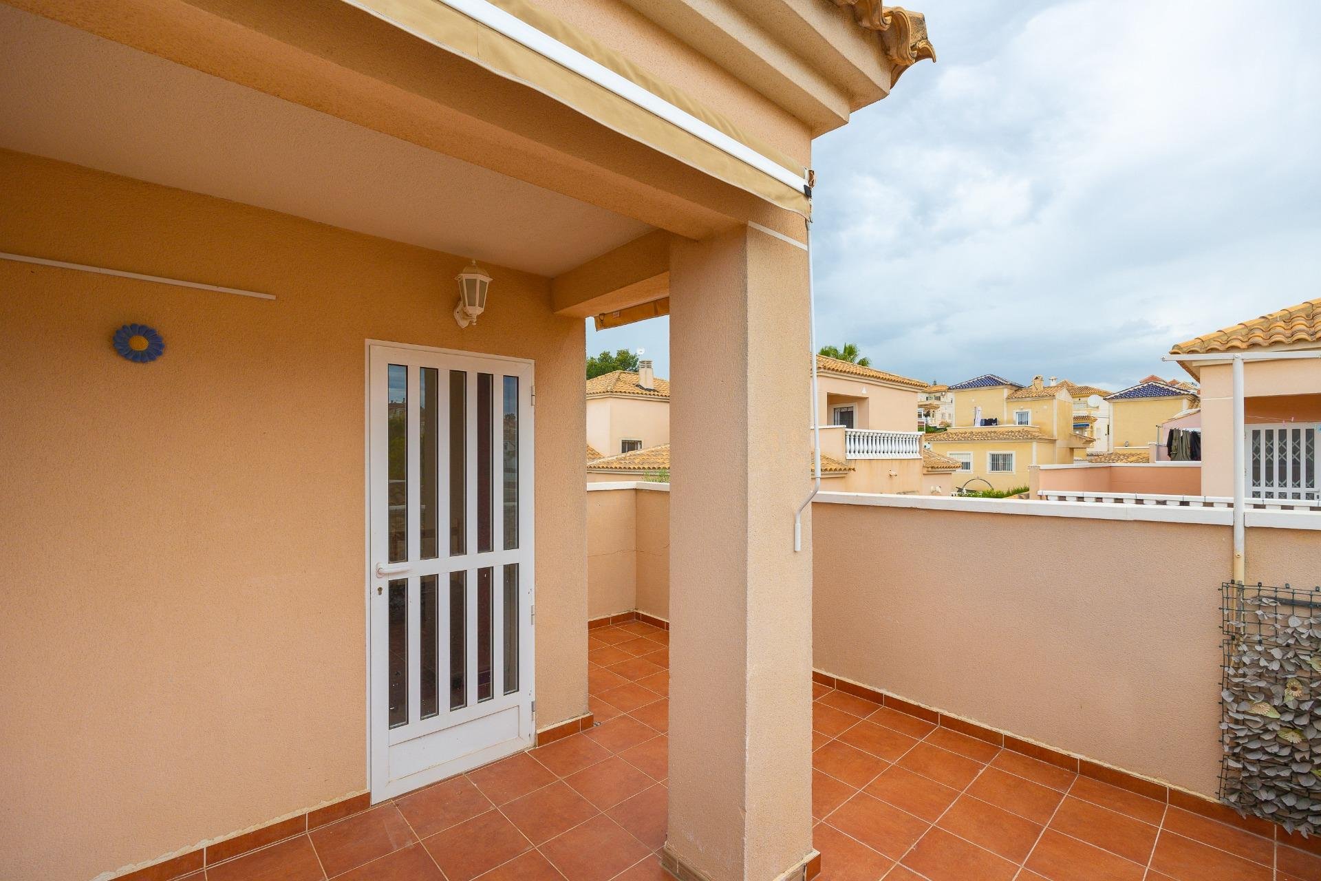 Herverkoop - Villa -
Orihuela Costa - Villamartín-las Filipinas