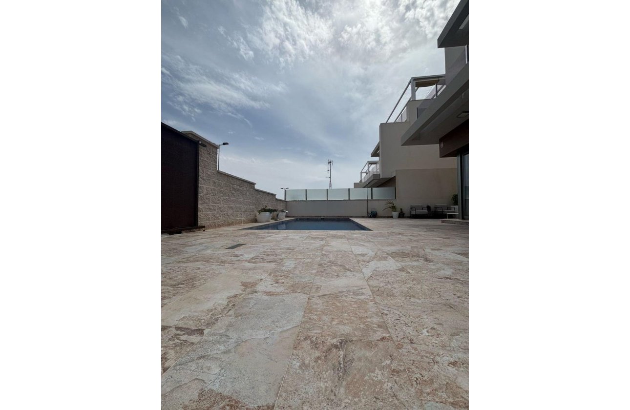 Herverkoop - Villa -
Orihuela Costa - Villamartín-las Filipinas