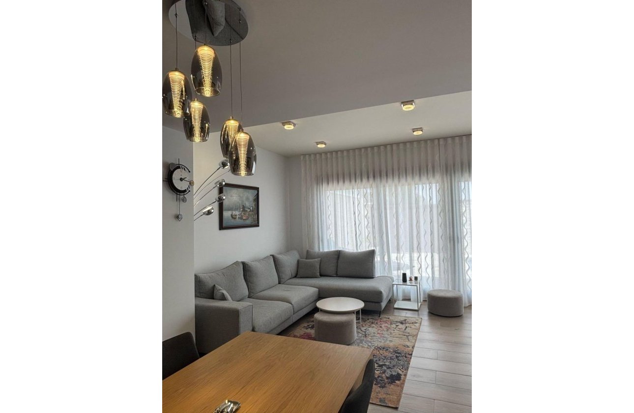 Herverkoop - Villa -
Orihuela Costa - Villamartín-las Filipinas