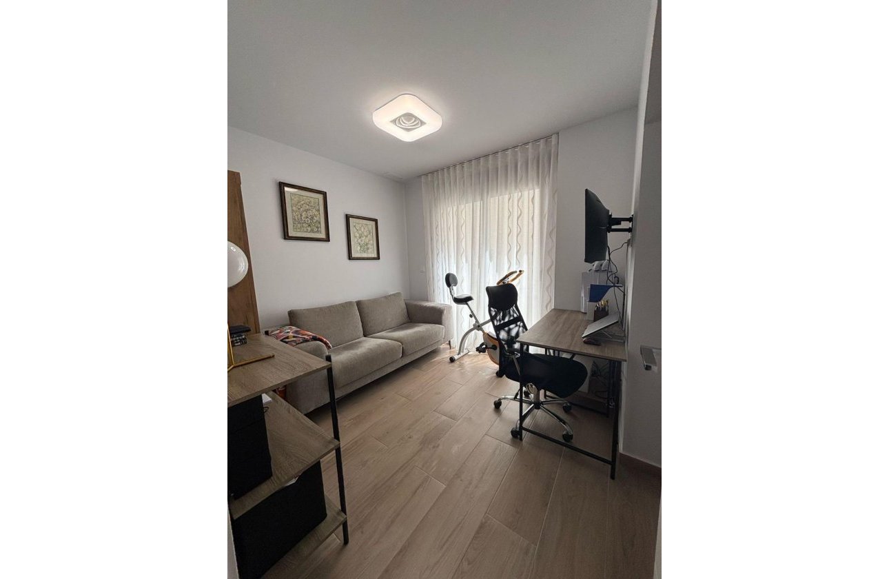 Herverkoop - Villa -
Orihuela Costa - Villamartín-las Filipinas