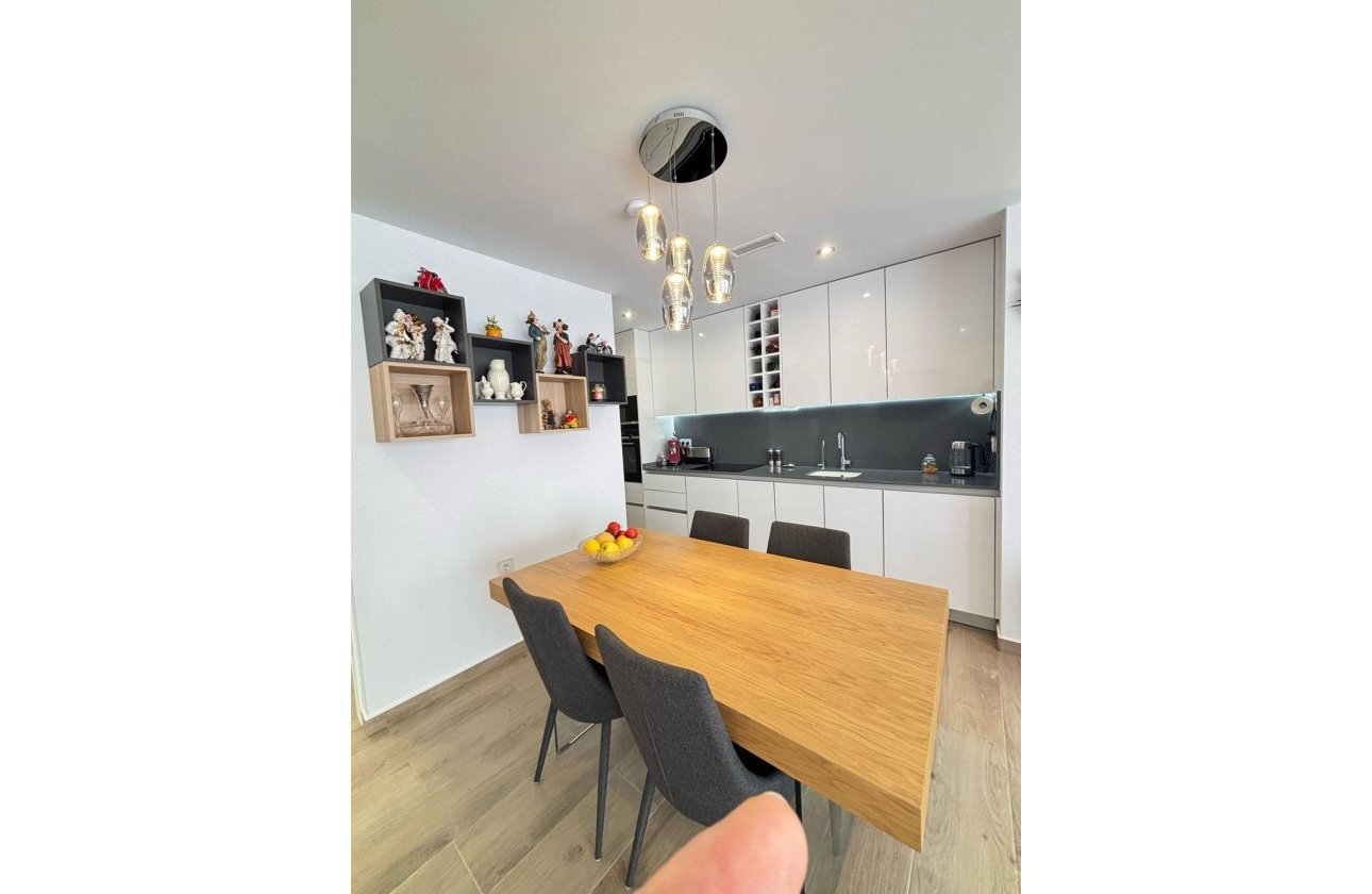 Herverkoop - Villa -
Orihuela Costa - Villamartín-las Filipinas