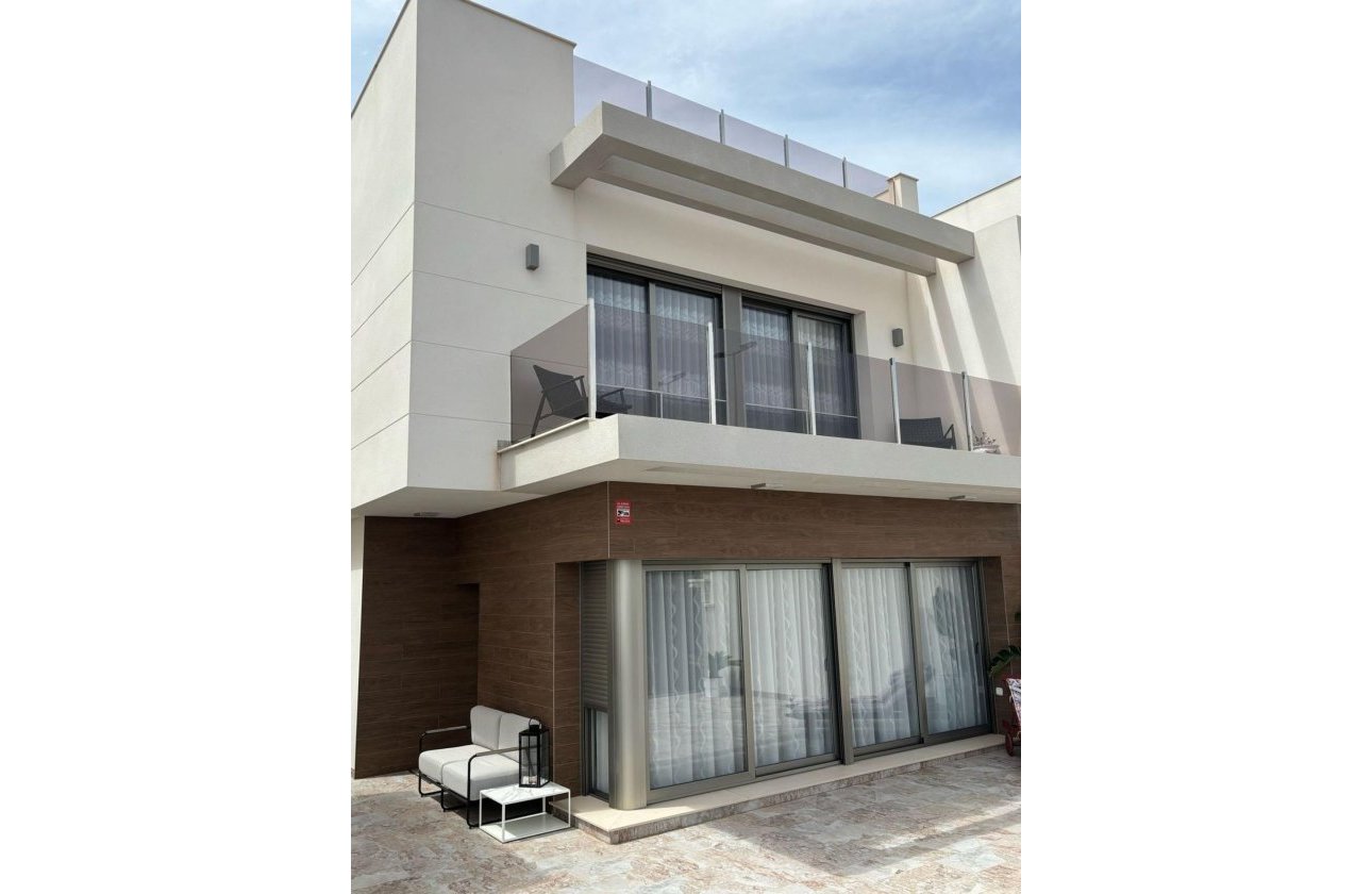 Herverkoop - Villa -
Orihuela Costa - Villamartín-las Filipinas