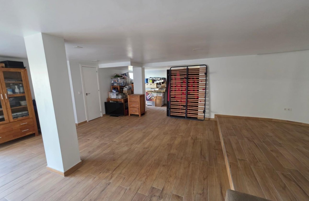 Herverkoop - Villa -
Orihuela Costa - Villamartín-las Filipinas
