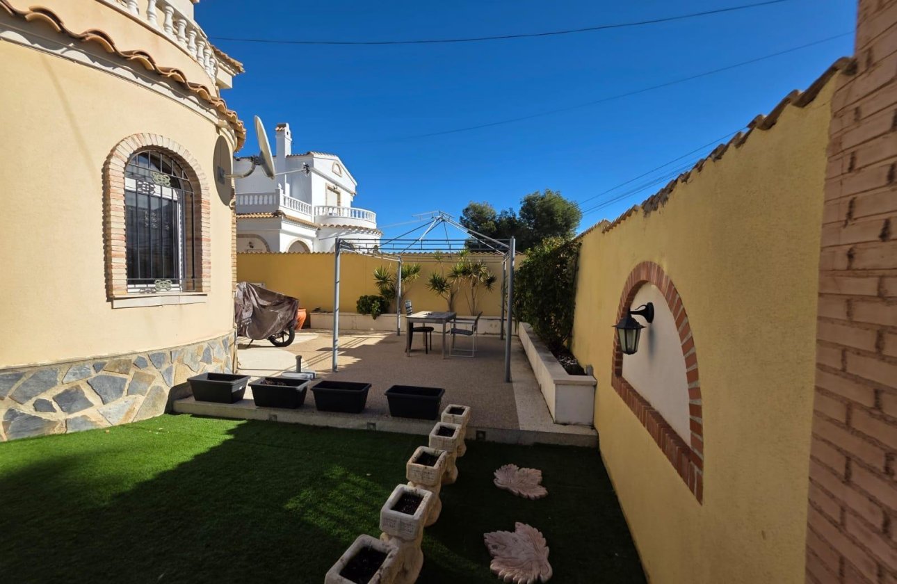 Herverkoop - Villa -
Orihuela Costa - Villamartín-las Filipinas