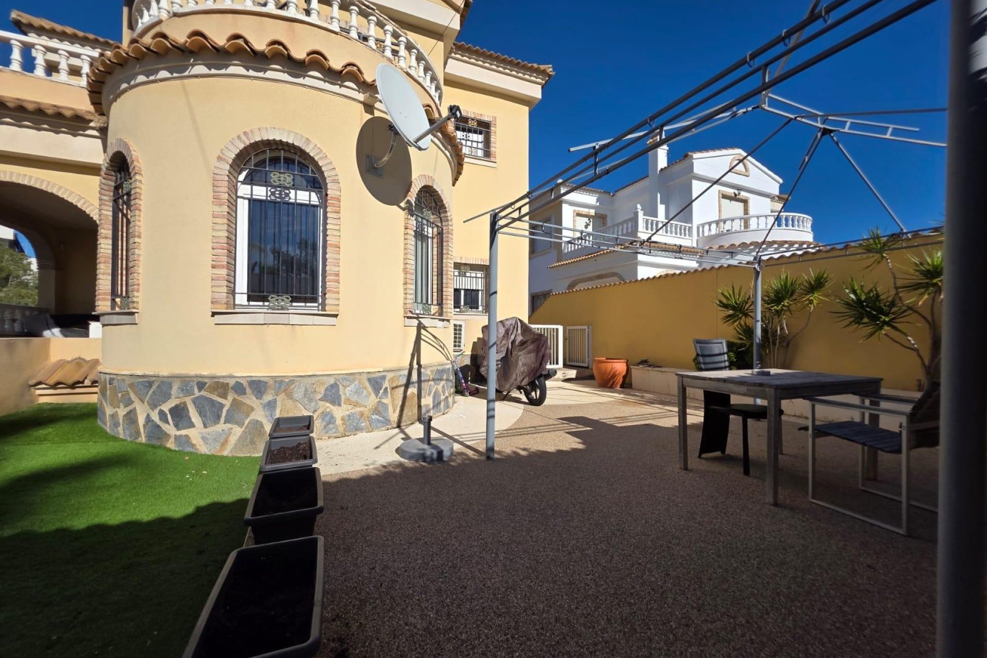 Herverkoop - Villa -
Orihuela Costa - Villamartín-las Filipinas