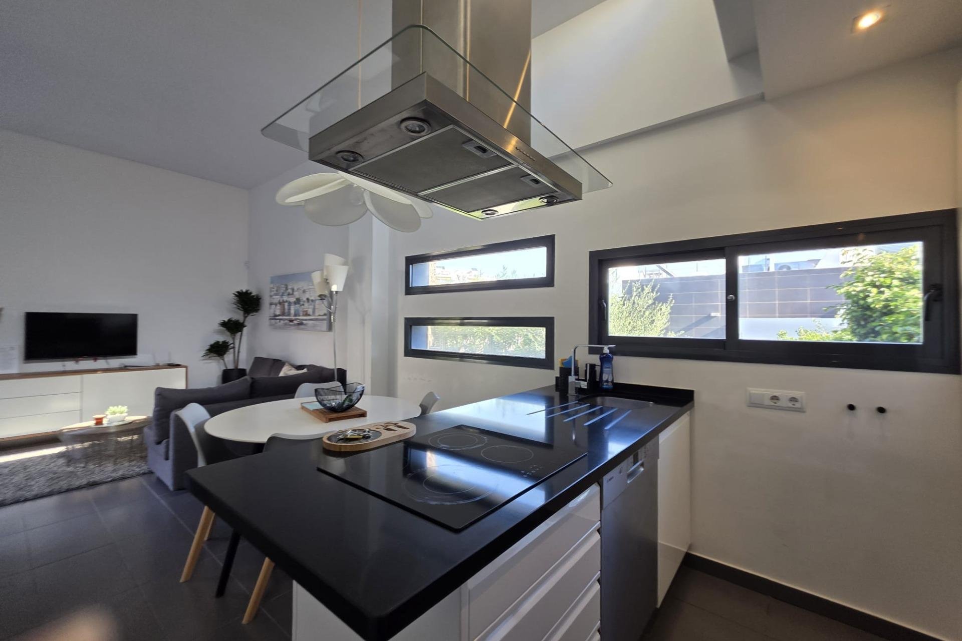 Herverkoop - Villa -
Orihuela Costa - Villamartín