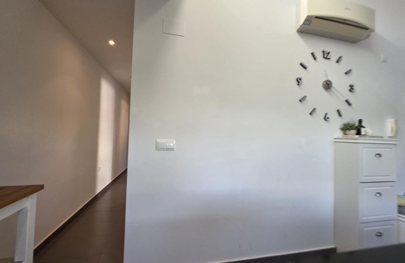 Herverkoop - Villa -
Orihuela Costa - Villamartín