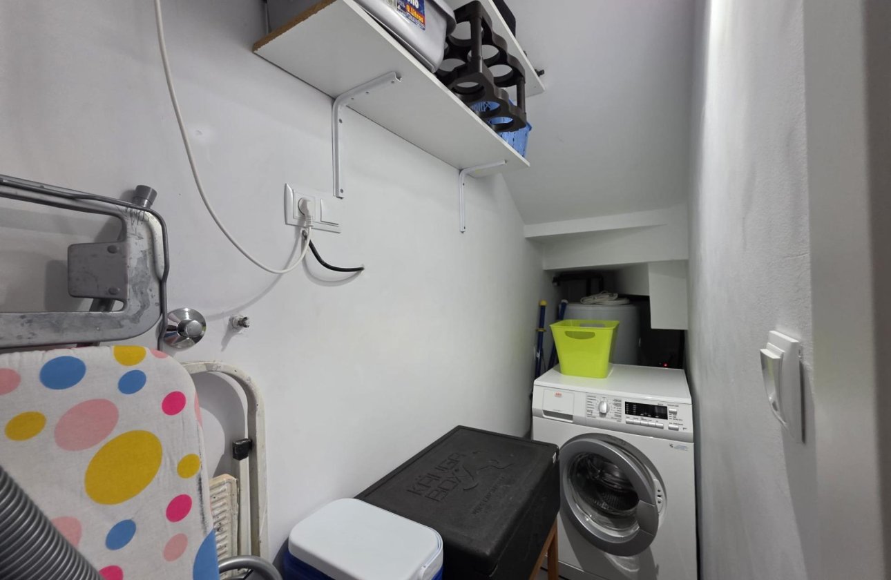 Herverkoop - Villa -
Orihuela Costa - Villamartín