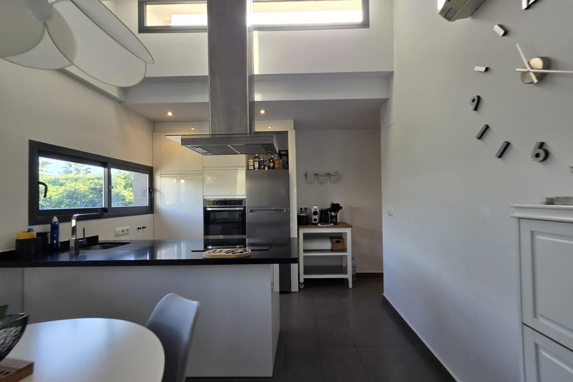 Herverkoop - Villa -
Orihuela Costa - Villamartín