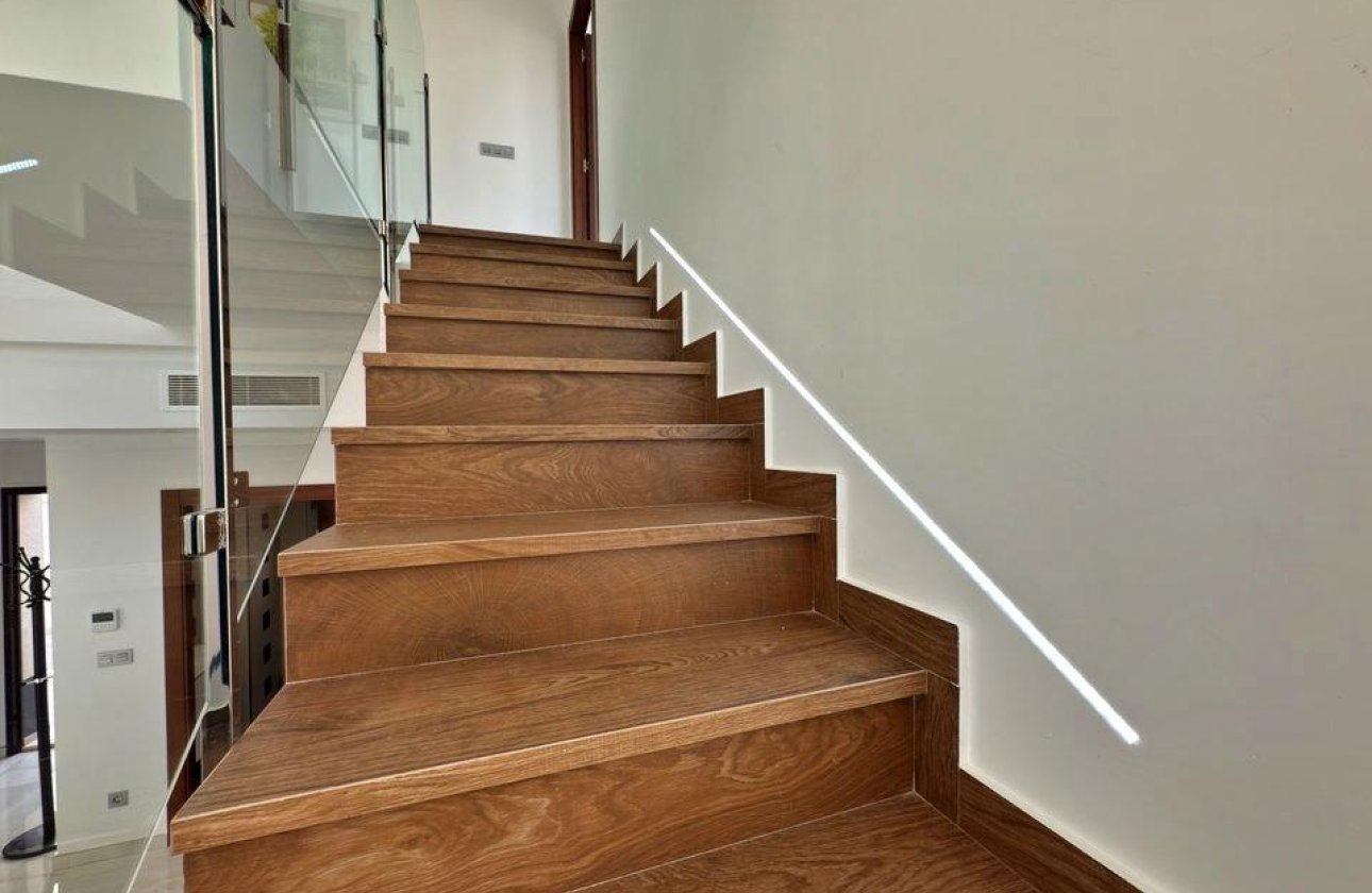 Herverkoop - Villa -
Orihuela Costa - Villamartín