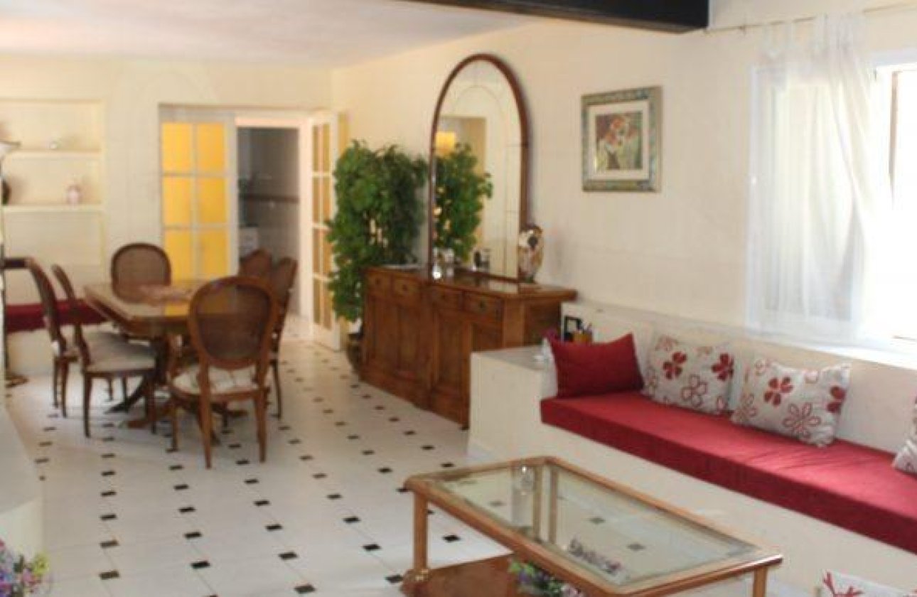 Herverkoop - Villa -
Orihuela Costa - Villamartín