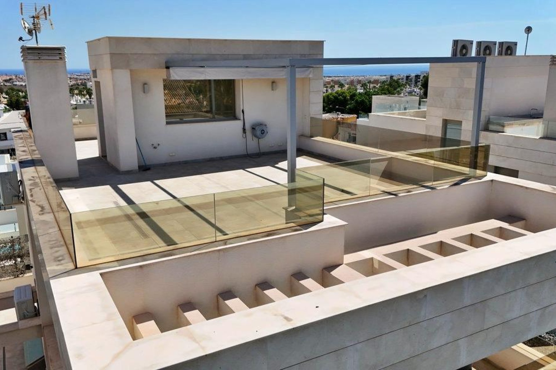 Herverkoop - Villa -
Orihuela Costa - Villamartín