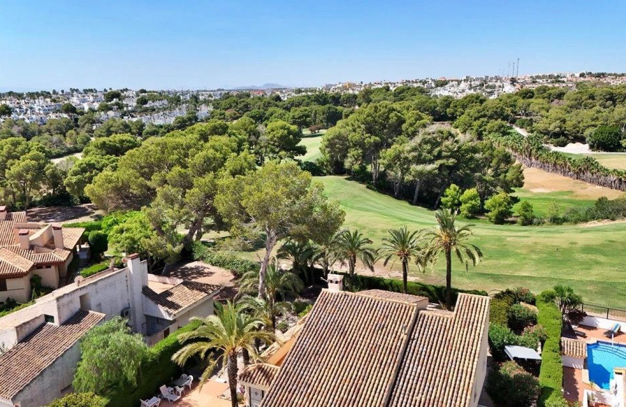 Herverkoop - Villa -
Orihuela Costa - Villamartín