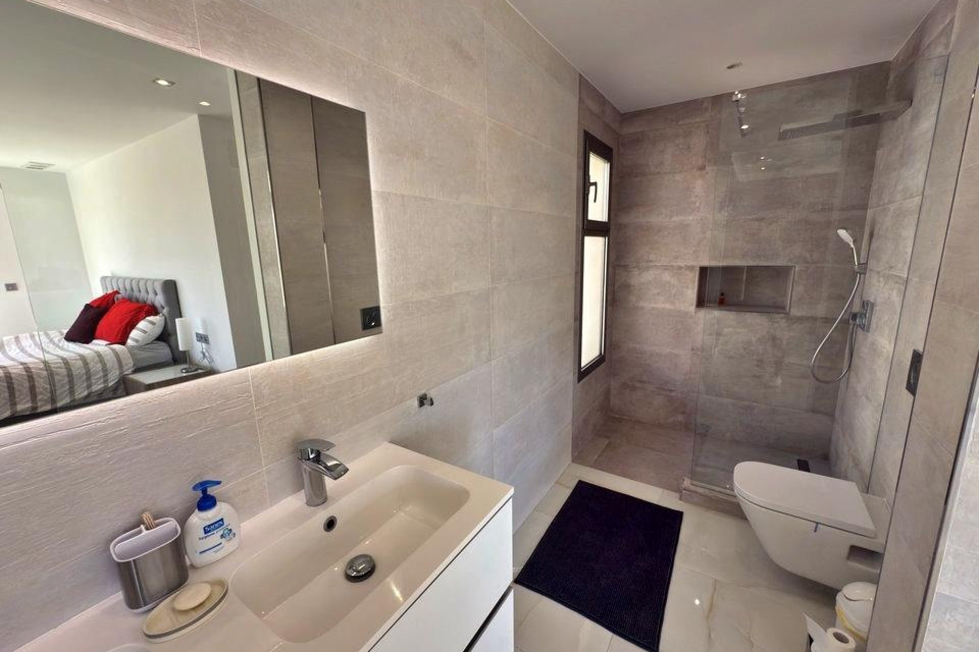 Herverkoop - Villa -
Orihuela Costa - Villamartín