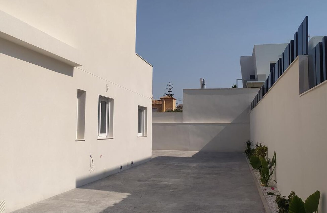 Herverkoop - Villa Penthouse -
Torrevieja - Aguas Nuevas