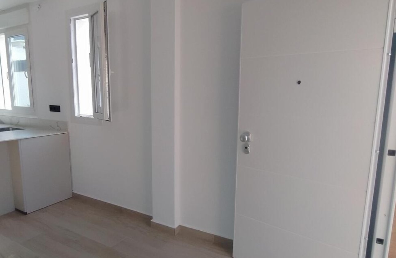 Herverkoop - Villa Penthouse -
Torrevieja - Aguas Nuevas
