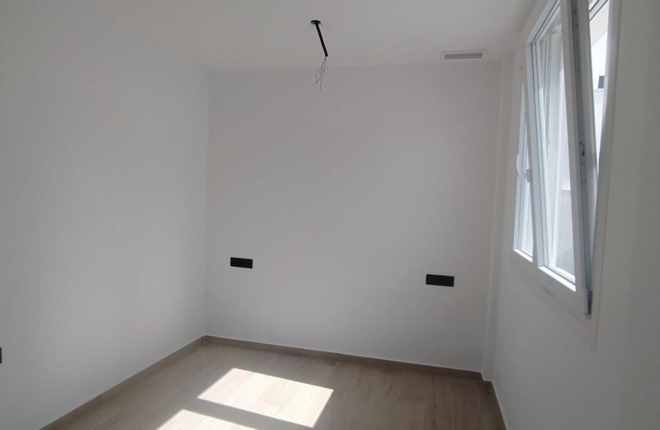 Herverkoop - Villa Penthouse -
Torrevieja - Aguas Nuevas