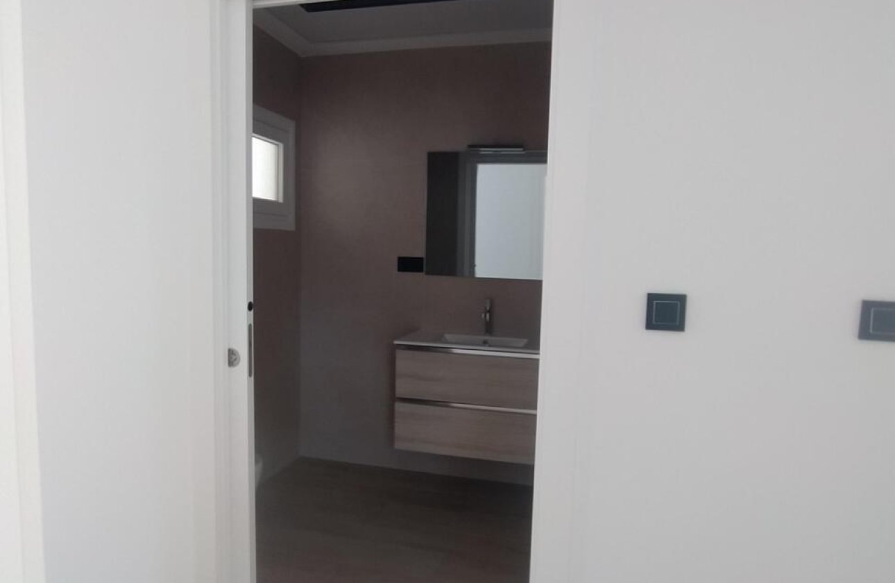 Herverkoop - Villa Penthouse -
Torrevieja - Aguas Nuevas