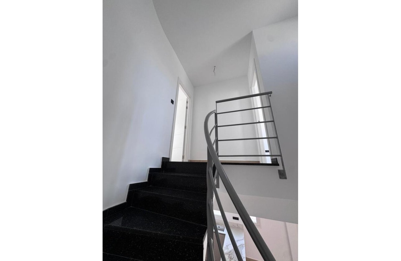 Herverkoop - Villa Penthouse -
Torrevieja - Aguas Nuevas