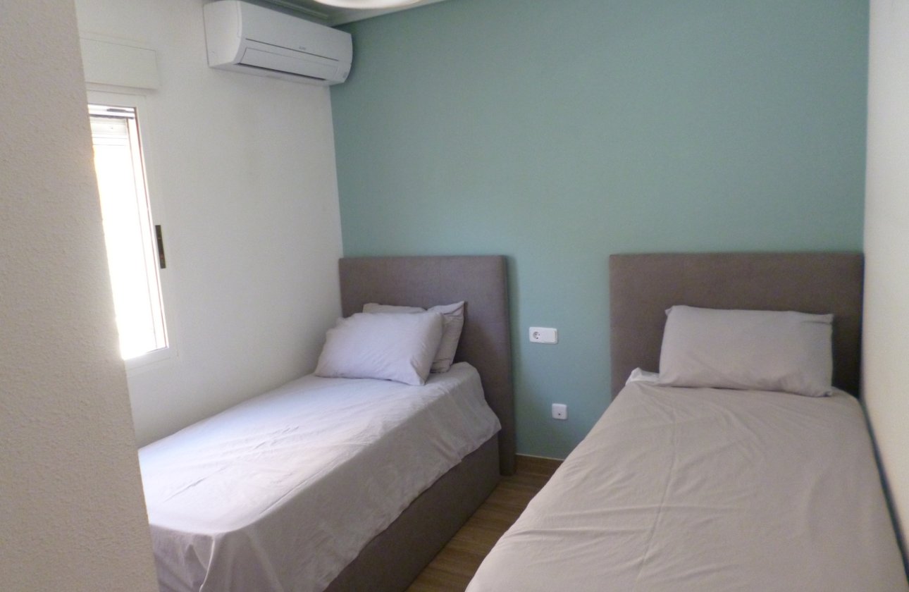 Herverkoop - Villa -
Pilar de la Horadada - Costa Blanca