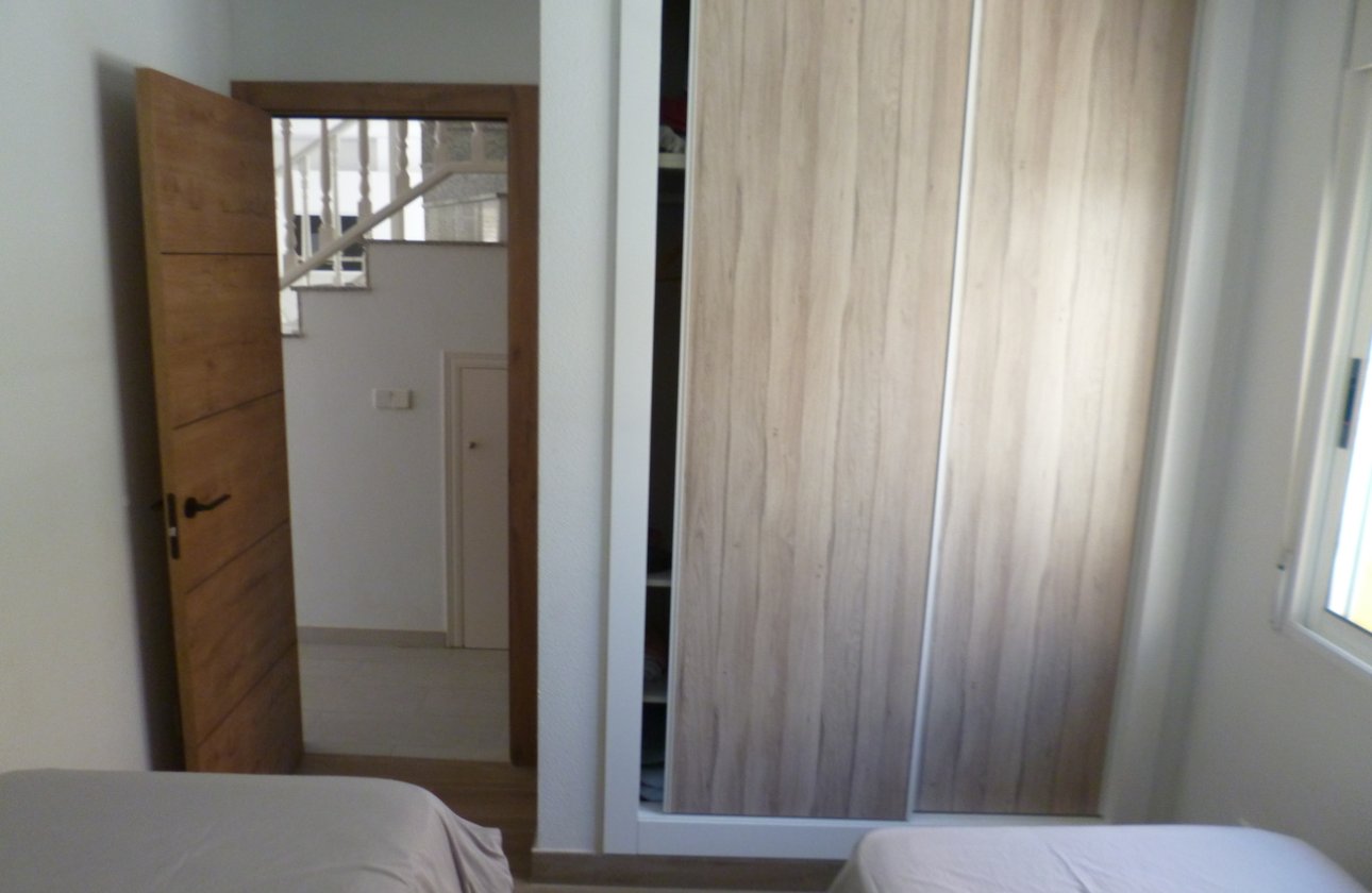 Herverkoop - Villa -
Pilar de la Horadada - Costa Blanca