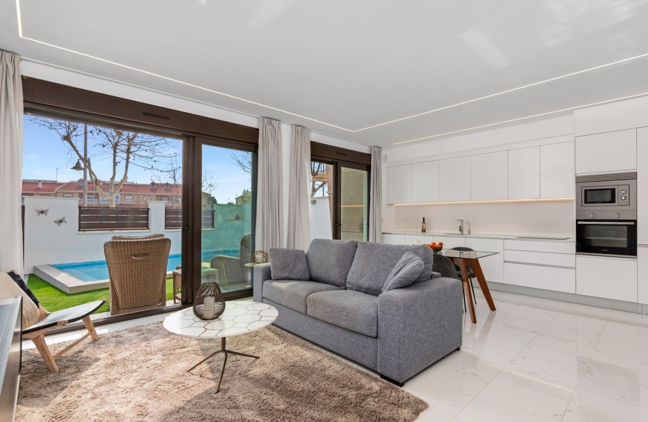 Herverkoop - Villa -
Pilar de la Horadada - Costa Blanca