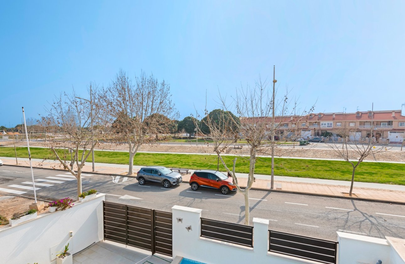 Herverkoop - Villa -
Pilar de la Horadada - Costa Blanca