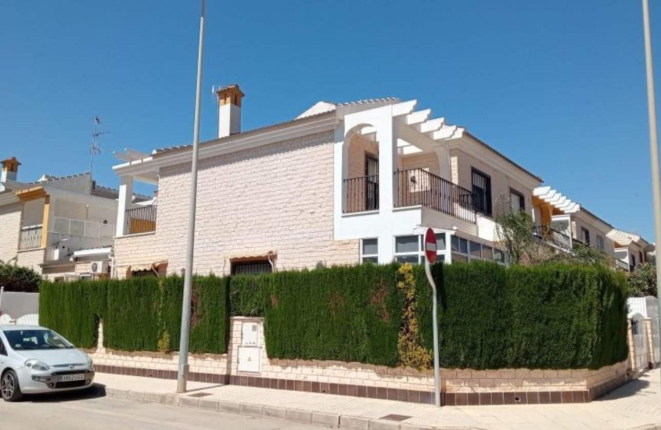 Herverkoop - Villa -
Pilar de la Horadada - Costa Blanca