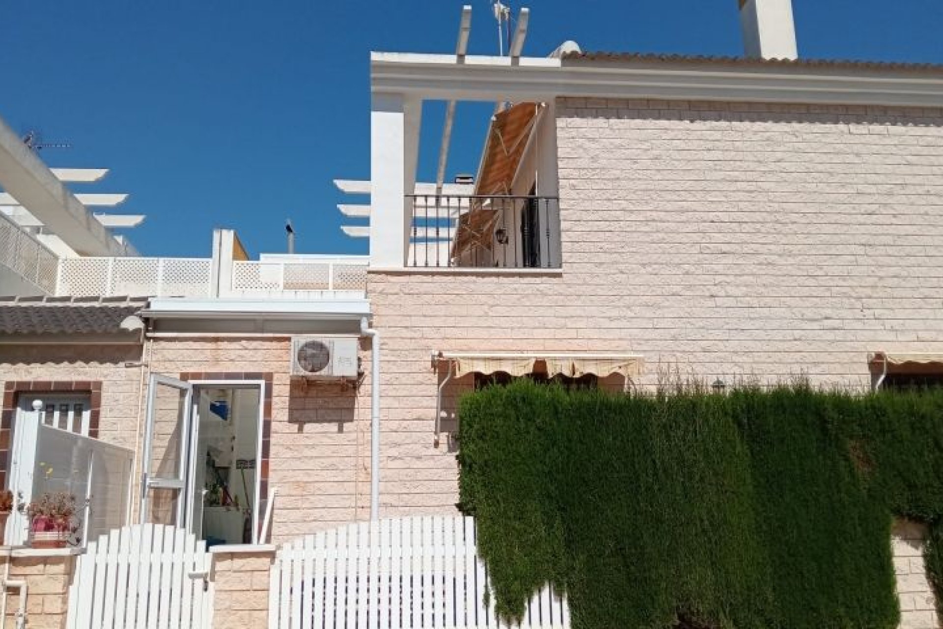 Herverkoop - Villa -
Pilar de la Horadada - Costa Blanca
