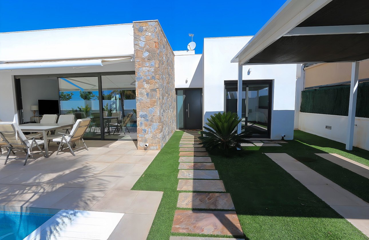 Herverkoop - Villa -
Pilar de la Horadada - Costa Blanca