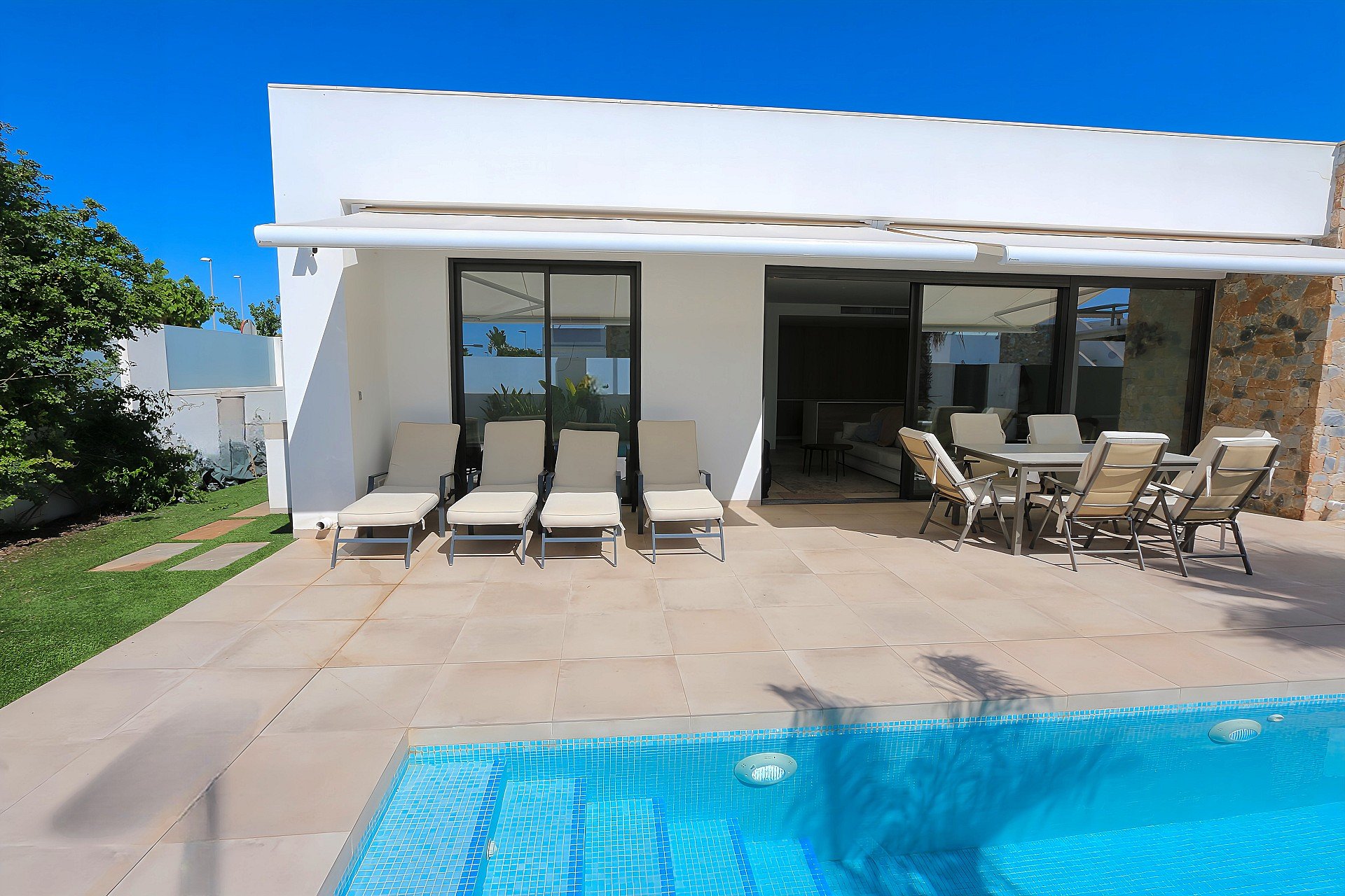Herverkoop - Villa -
Pilar de la Horadada - Costa Blanca
