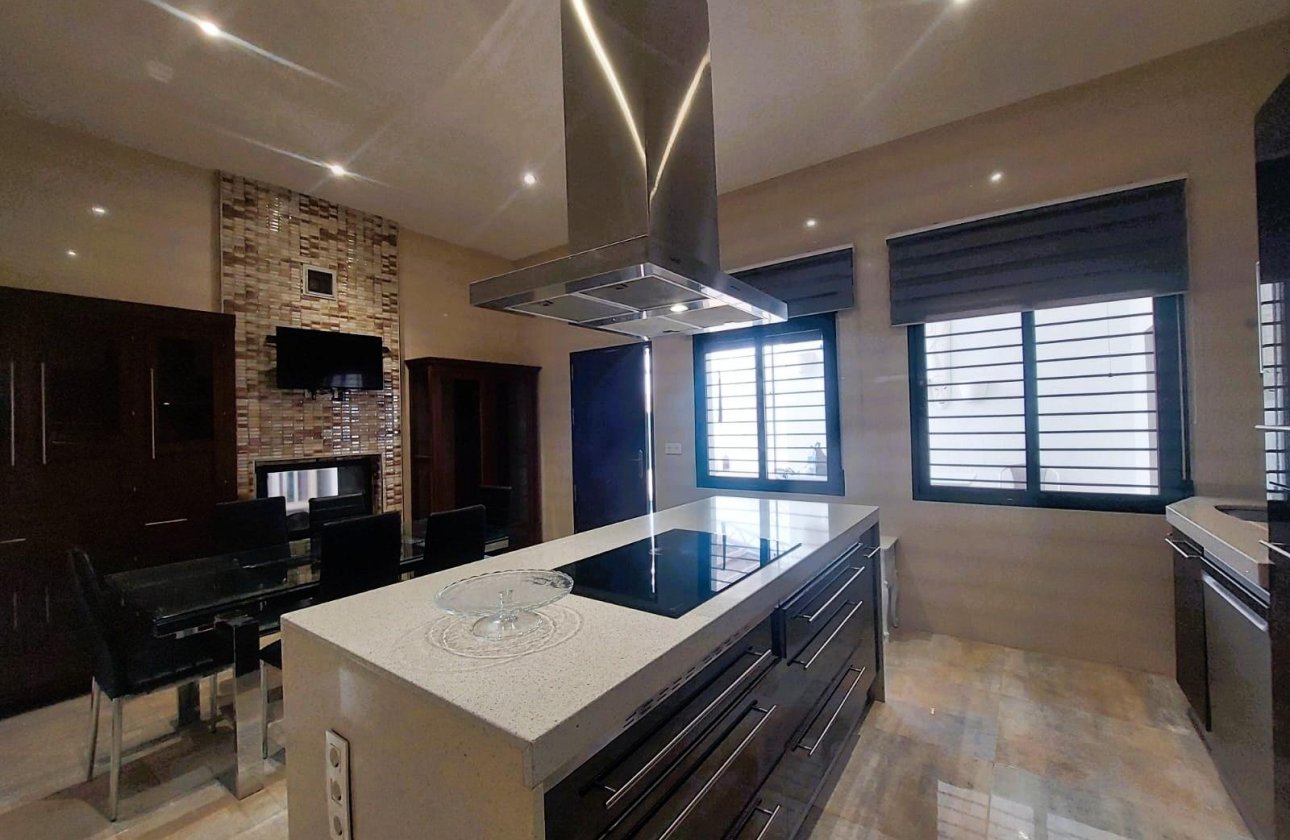 Herverkoop - Villa -
Pilar de la Horadada - Costa Blanca