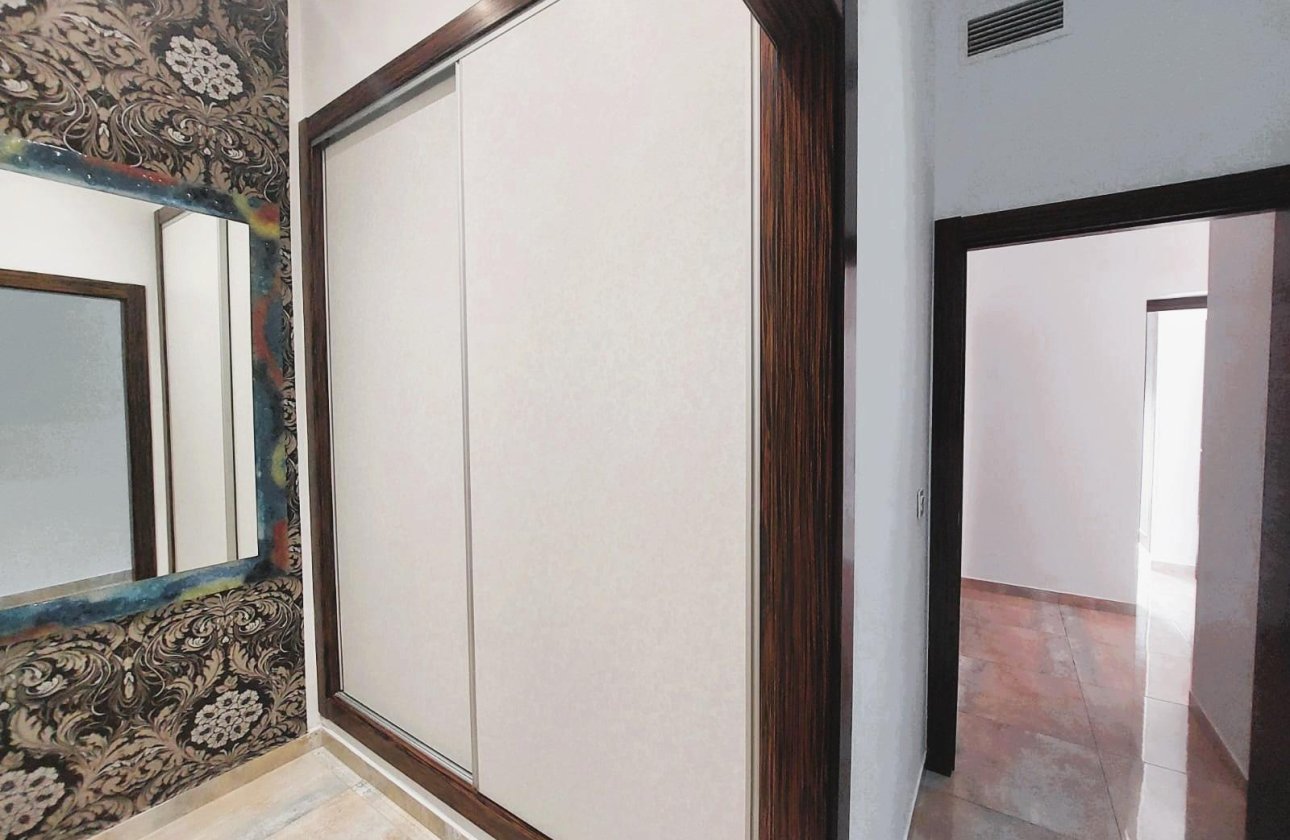 Herverkoop - Villa -
Pilar de la Horadada - Costa Blanca