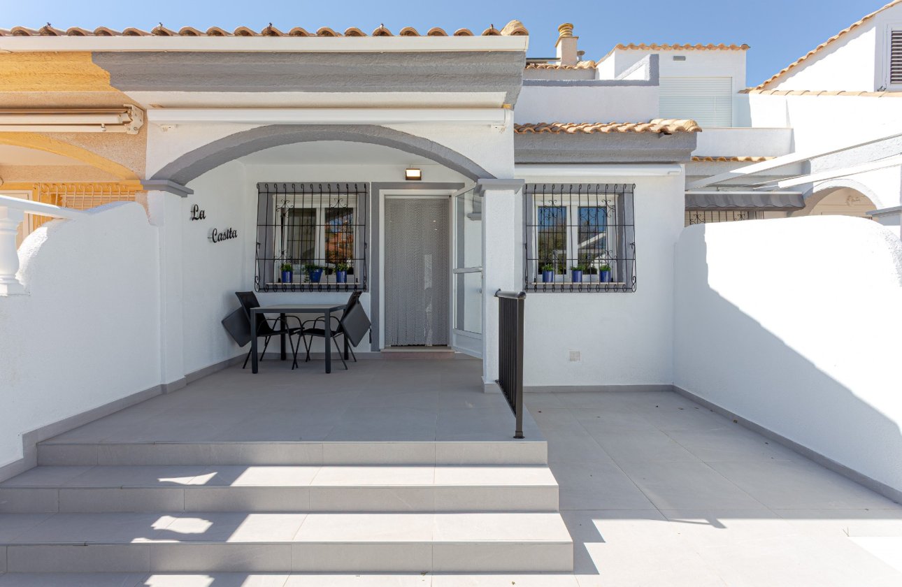 Herverkoop - Villa -
Pilar de la Horadada - Costa Blanca
