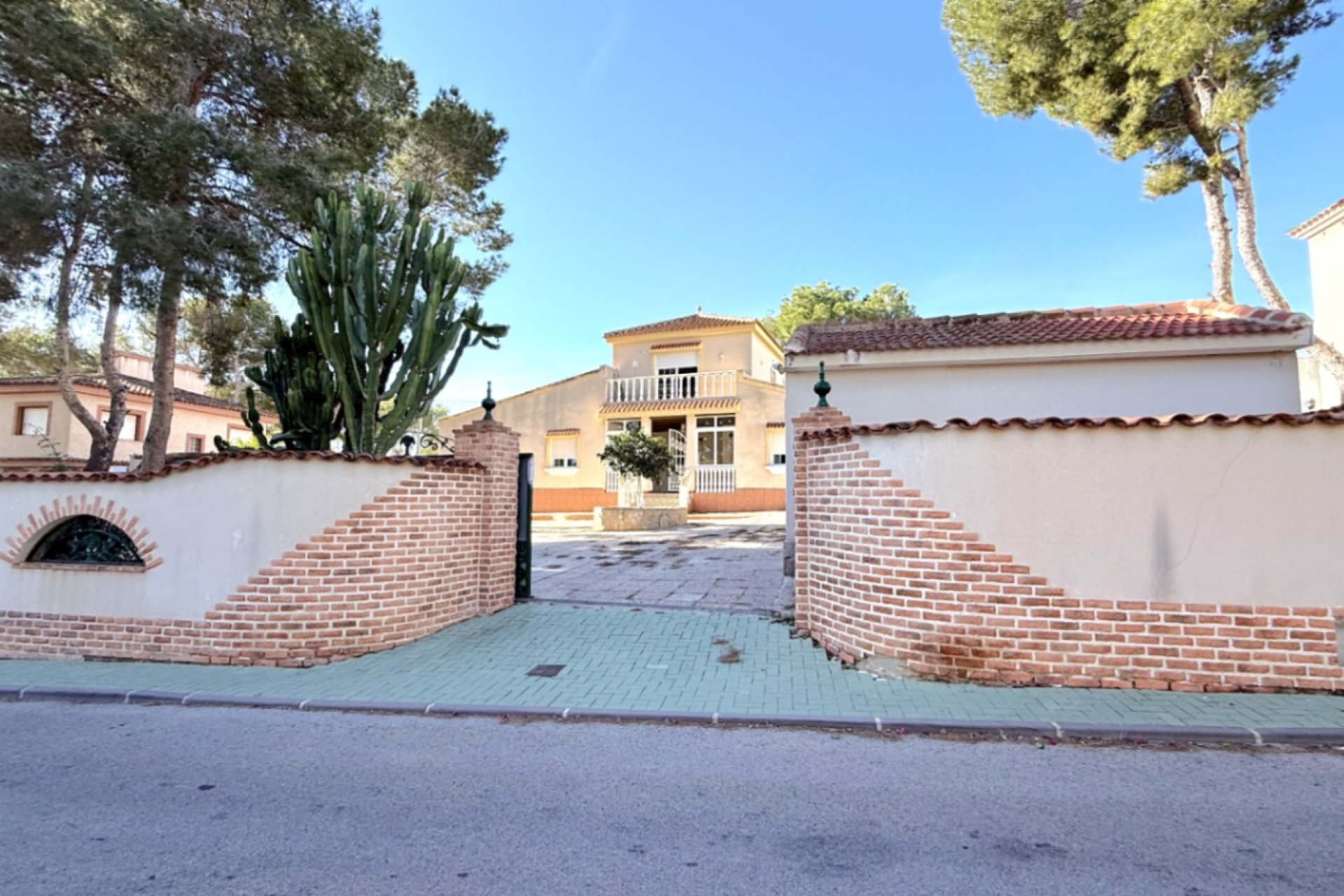 Herverkoop - Villa -
Pilar de la Horadada - Costa Blanca