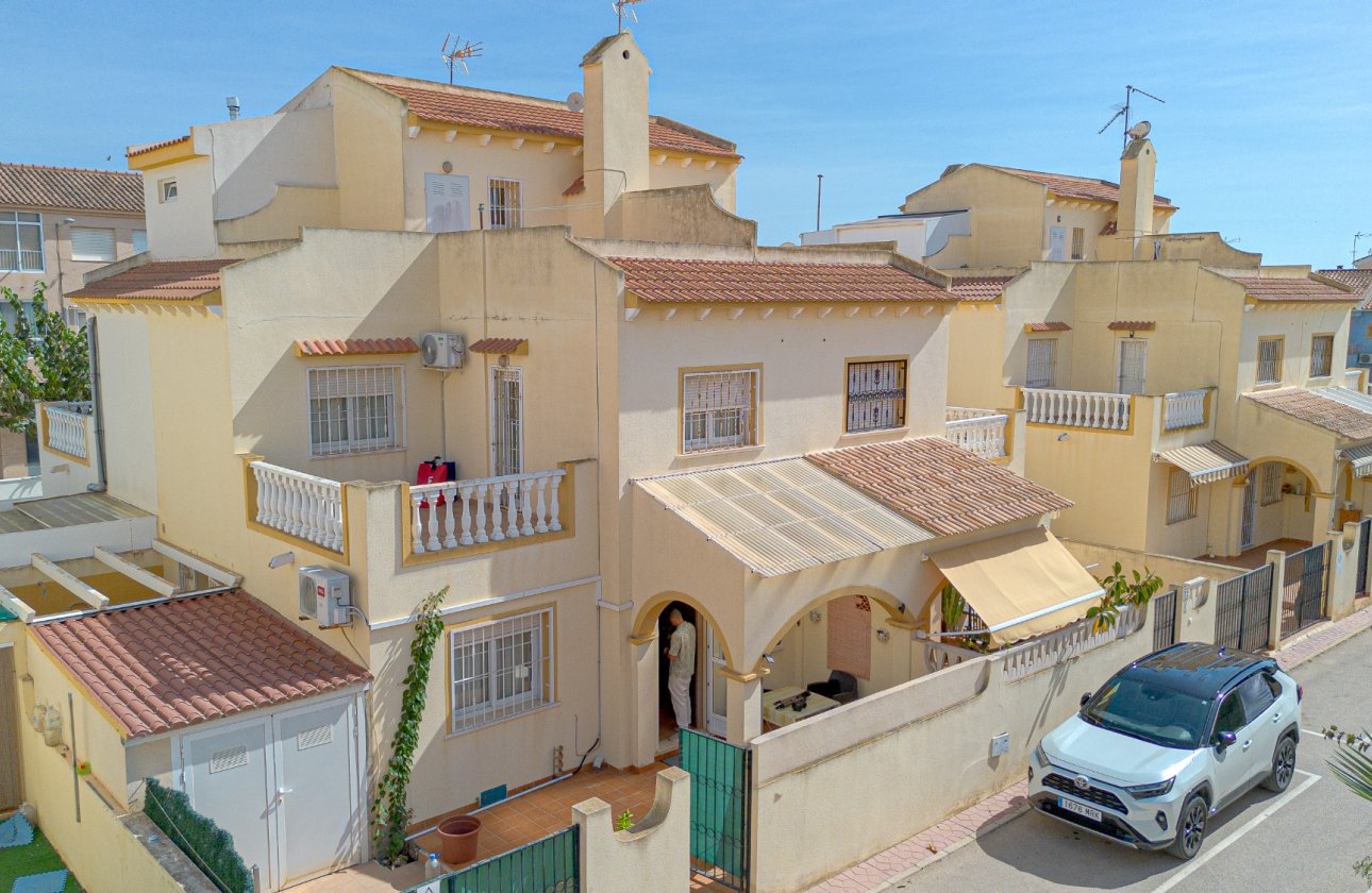 Herverkoop - Villa -
Pilar de la Horadada - Costa Blanca