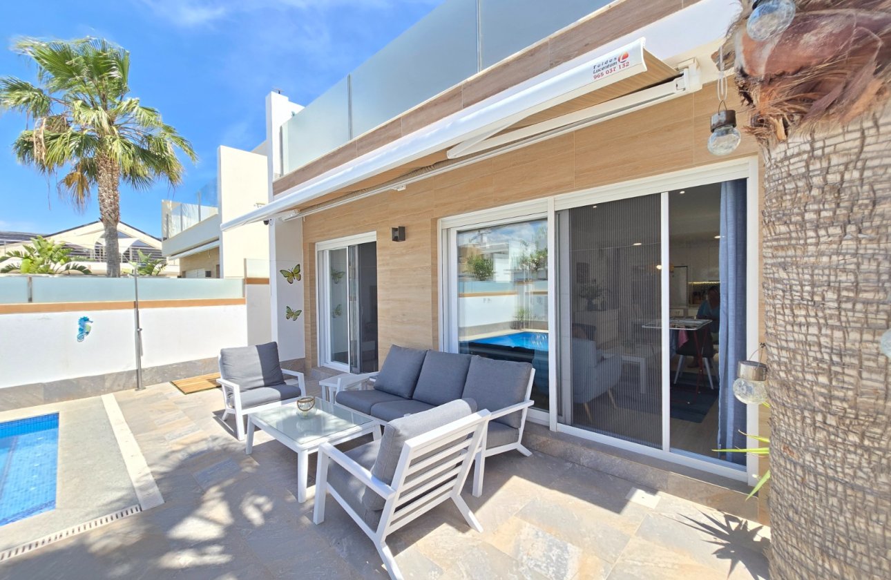 Herverkoop - Villa -
Pilar de la Horadada - Costa Blanca
