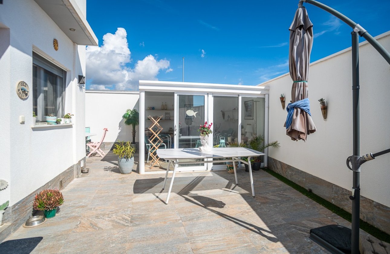 Herverkoop - Villa -
Pilar de la Horadada - Costa Blanca