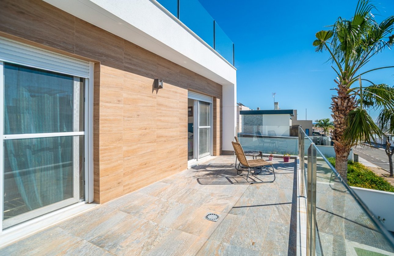 Herverkoop - Villa -
Pilar de la Horadada - Costa Blanca