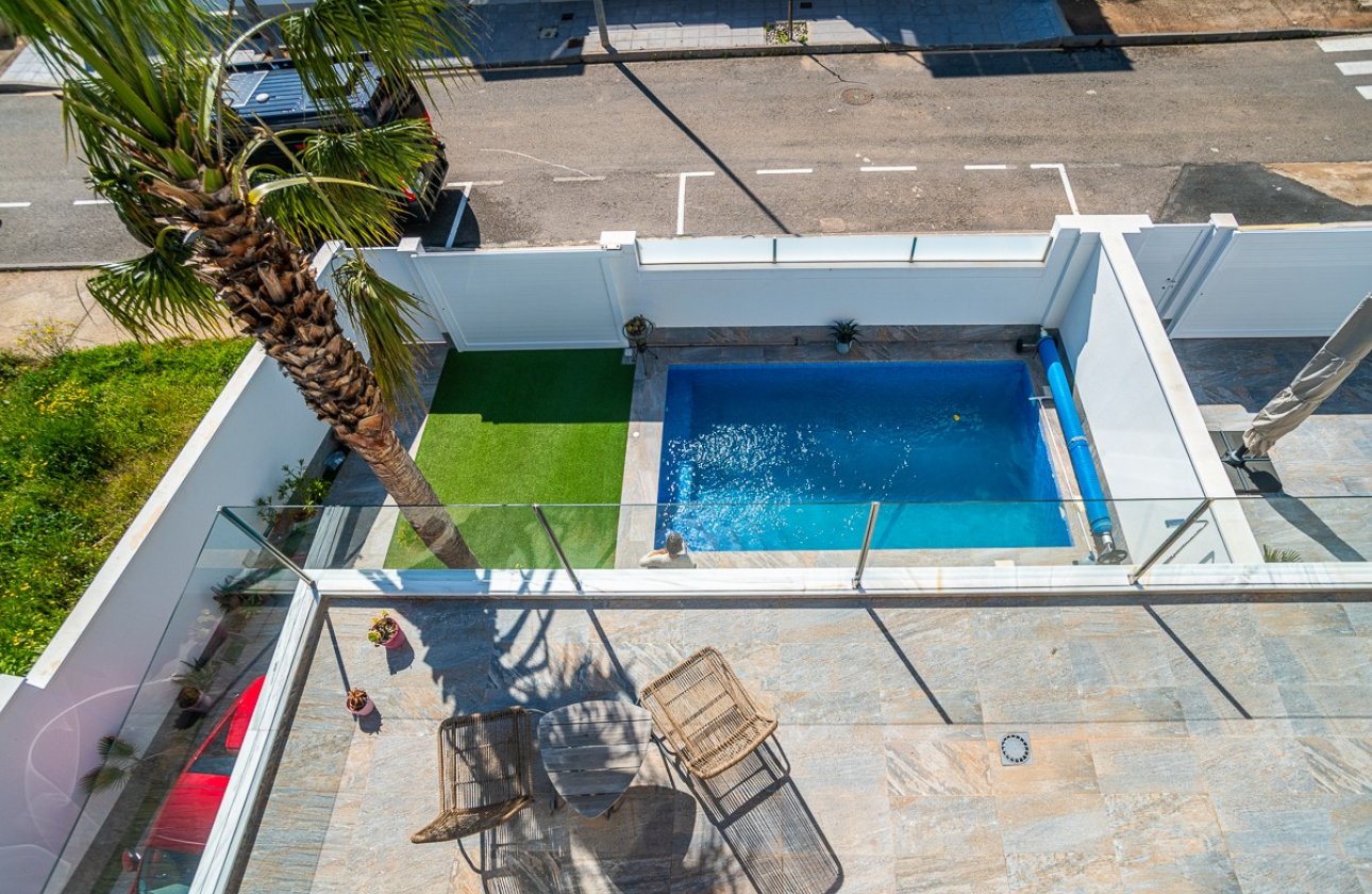 Herverkoop - Villa -
Pilar de la Horadada - Costa Blanca