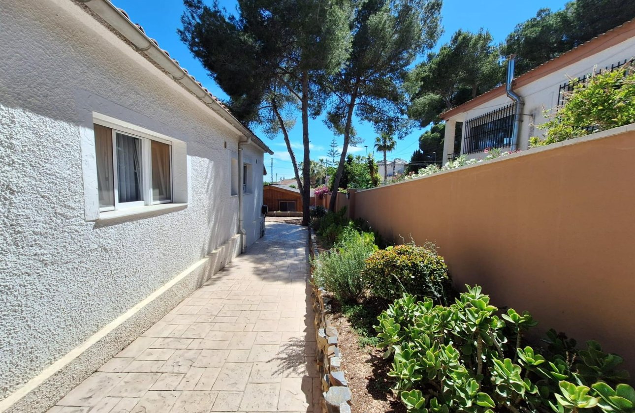 Herverkoop - Villa -
Pilar de la Horadada - Pinar de Campoverde