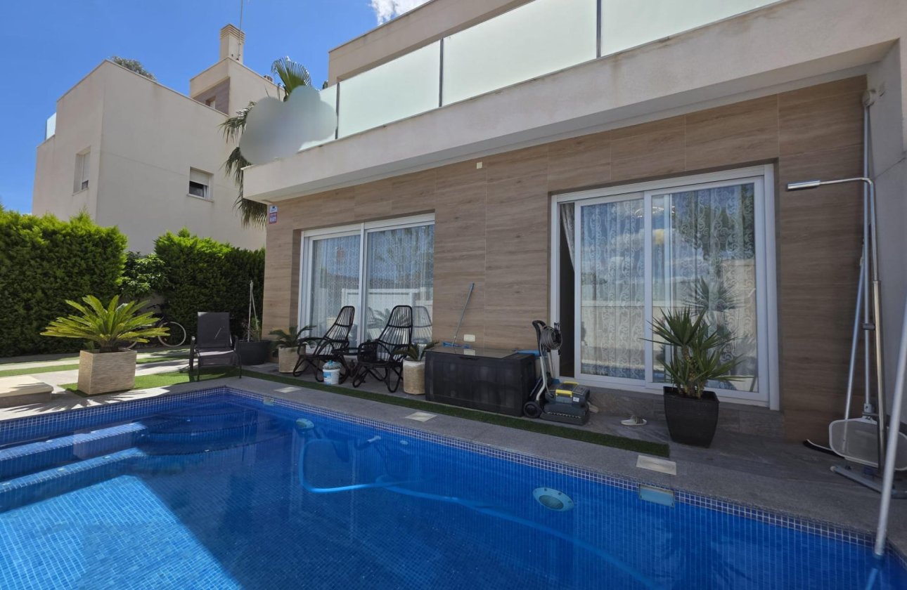 Herverkoop - Villa -
Pilar de la Horadada - Zona Pueblo