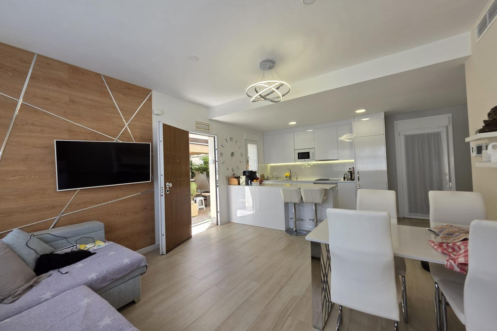 Herverkoop - Villa -
Pilar de la Horadada - Zona Pueblo