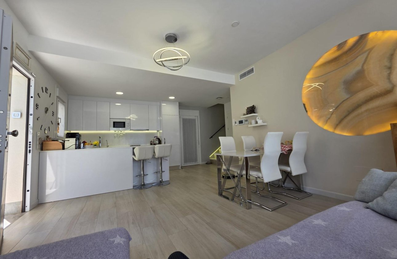 Herverkoop - Villa -
Pilar de la Horadada - Zona Pueblo